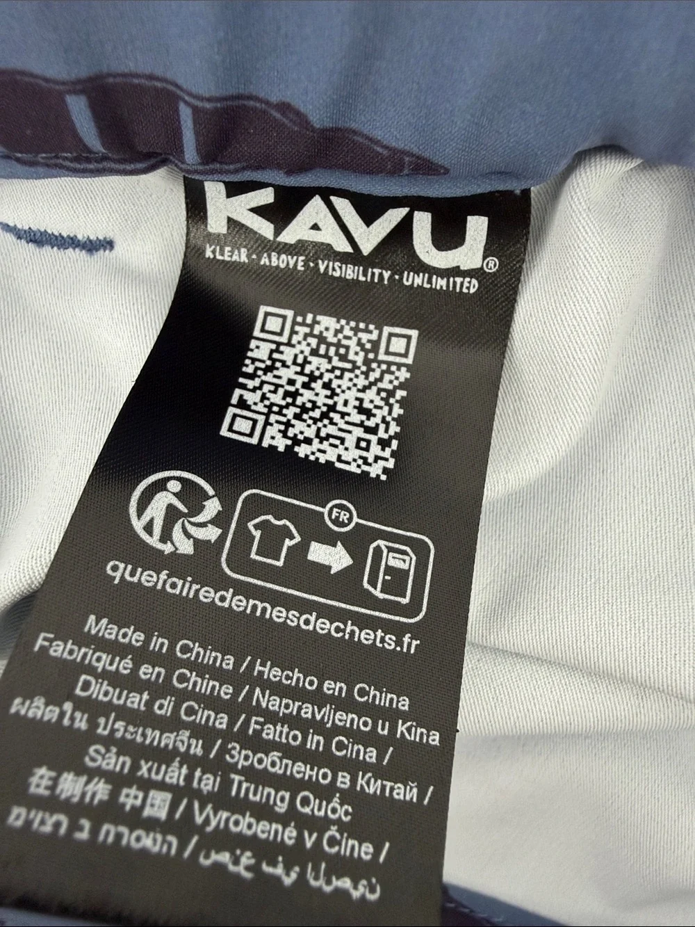 Kavu holes show smoke